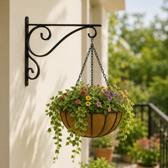Decorative Iron Wall Bracket – Matte Black
